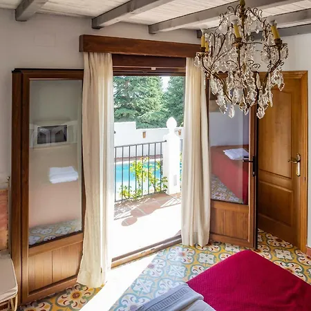 La Mejorana Inn *